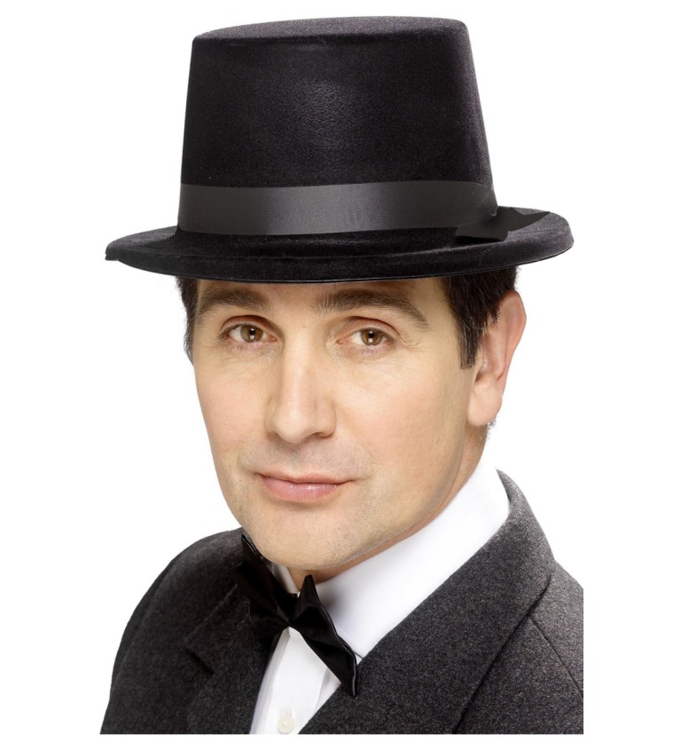 Černý klobouk Anglického gentlemana