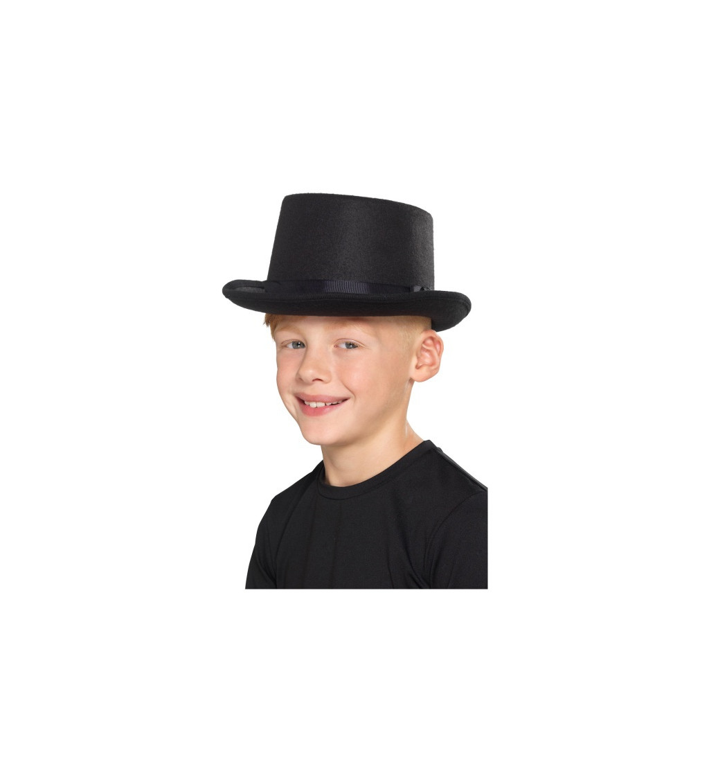 Černý dětský klobouk