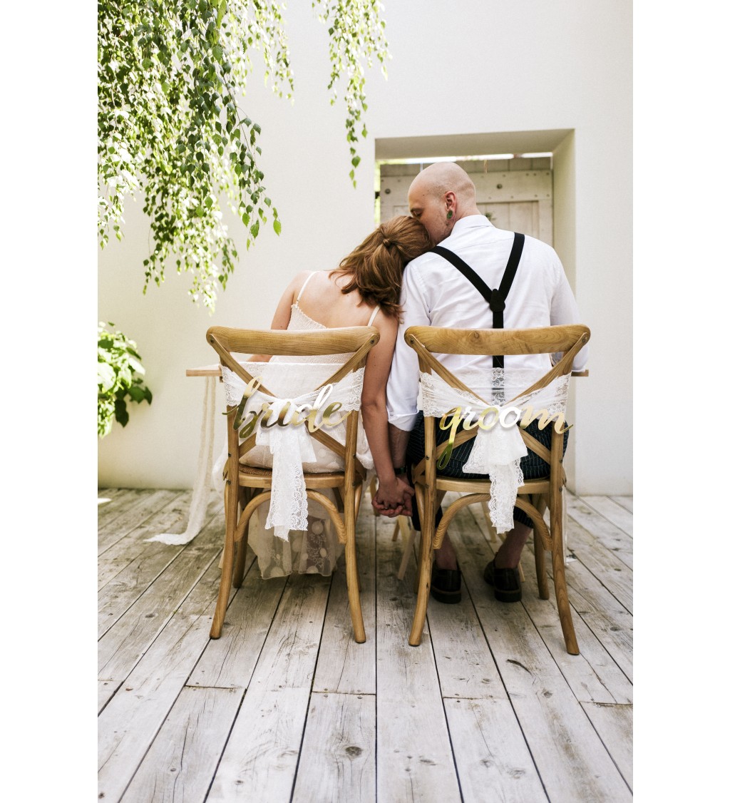 Dekorace na židli - ženich a nevěsta